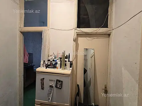 Satılır 2 otaqlı köhnə tikili 55 m²