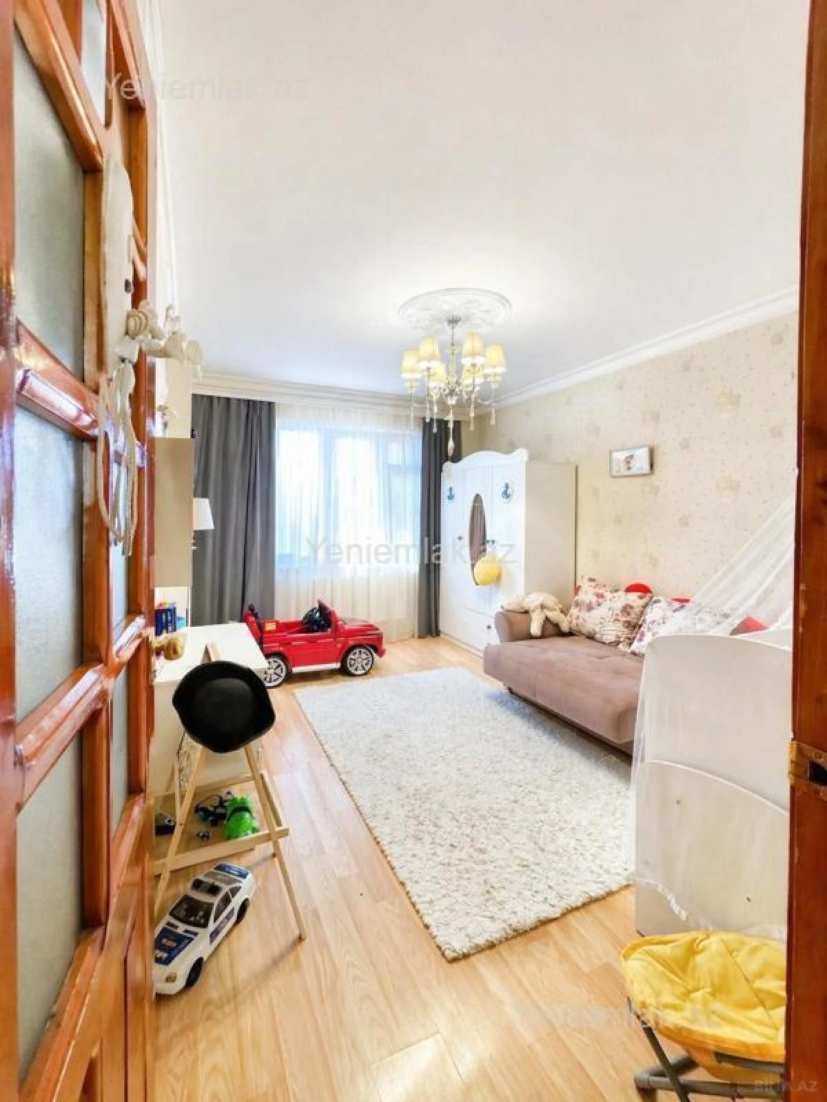Satılır 4 otaqlı köhnə tikili 114 m²