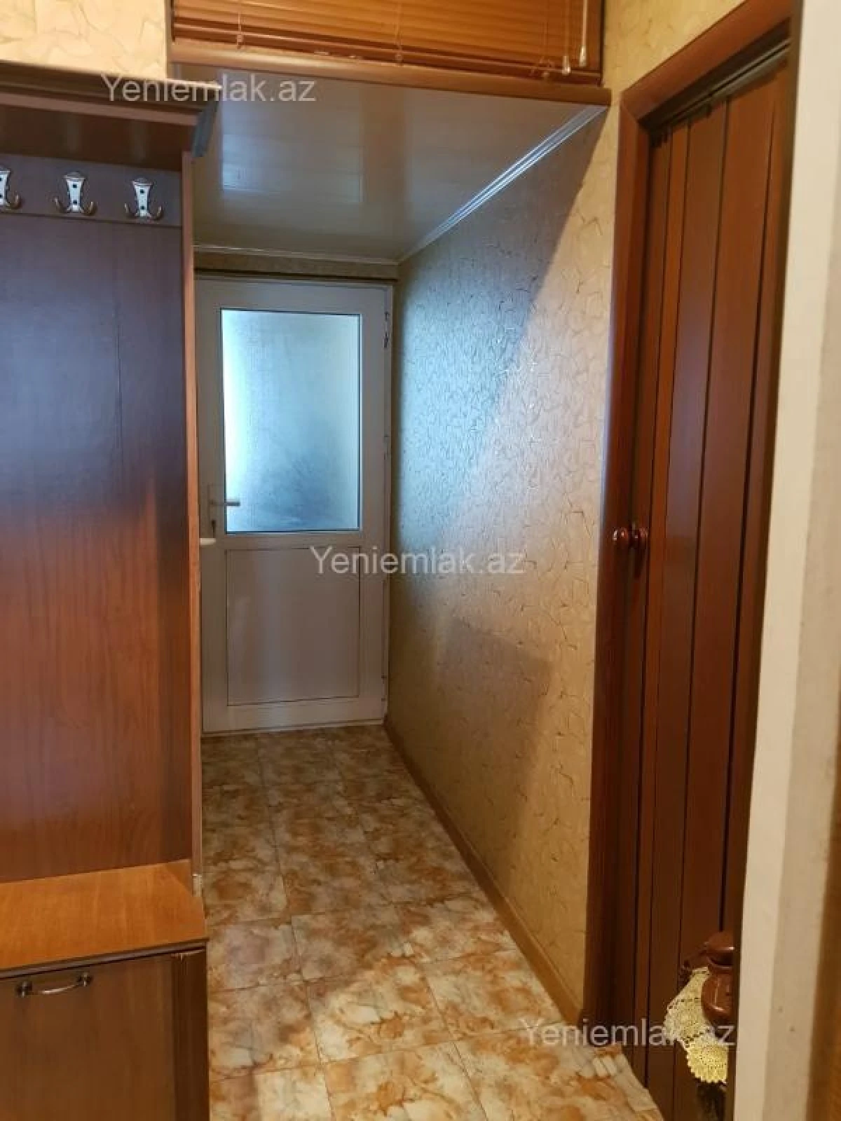 Satılır 3 otaqlı köhnə tikili 70 m²