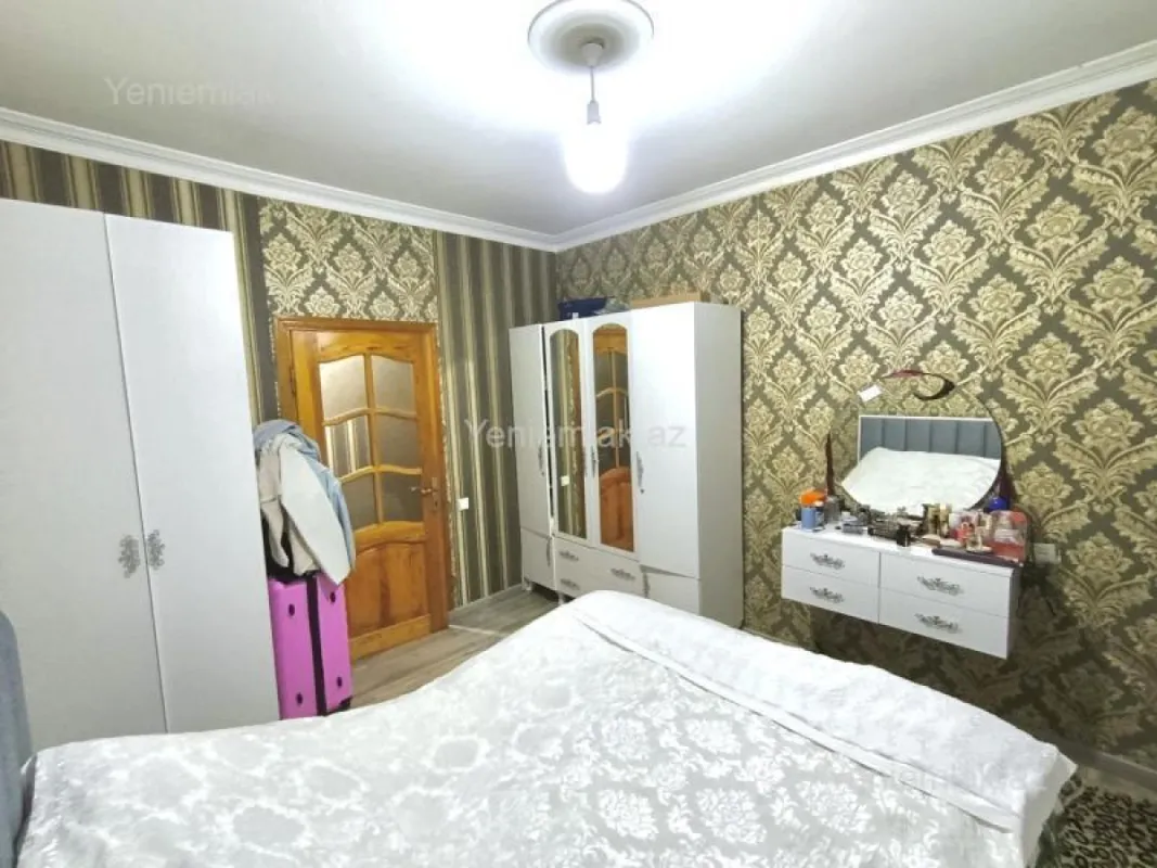 Satılır 2 otaqlı köhnə tikili 60 m²