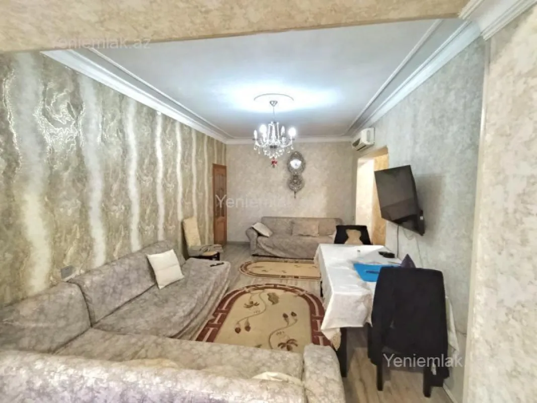 Satılır 2 otaqlı köhnə tikili 60 m²