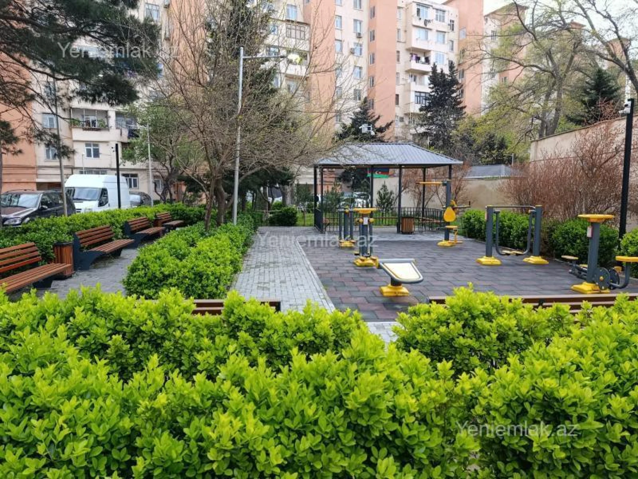 Satılır 2 otaqlı köhnə tikili 60 m²