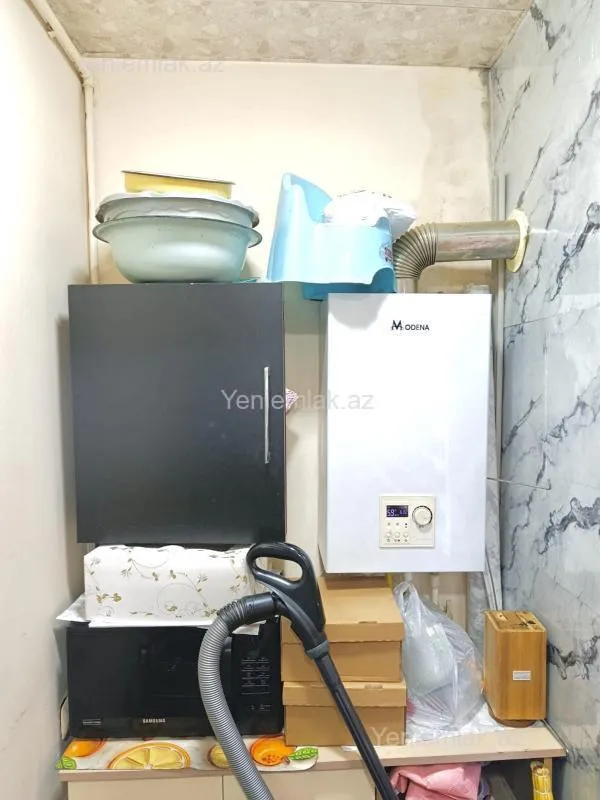 Satılır 2 otaqlı köhnə tikili 60 m²