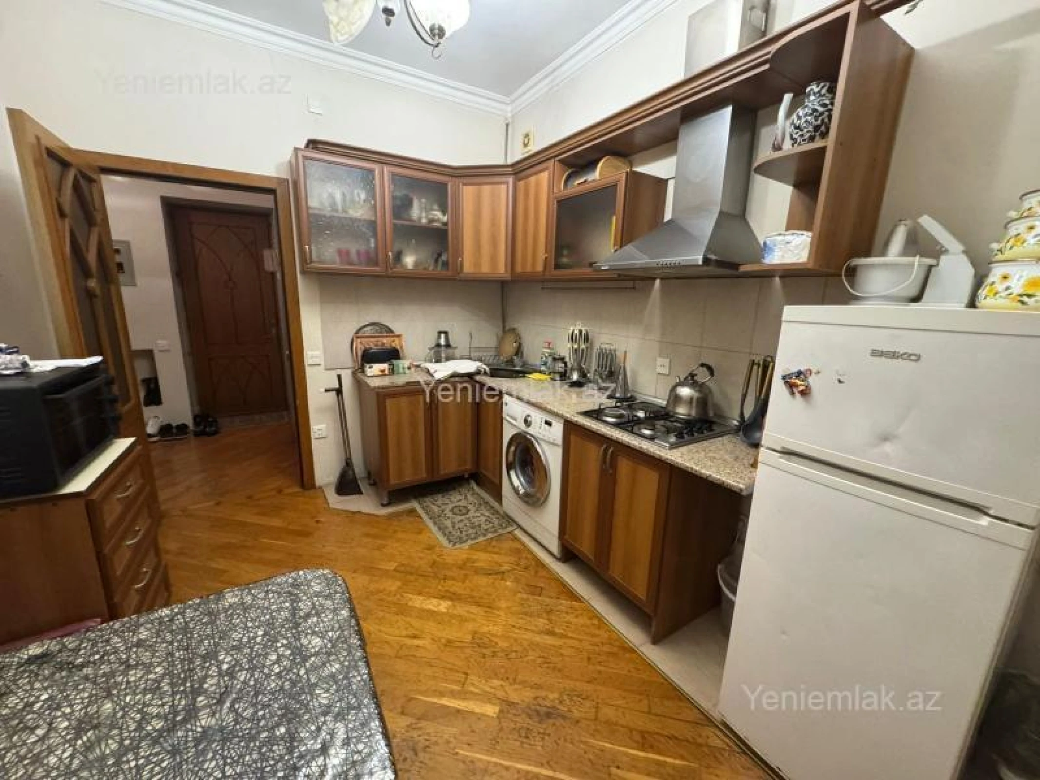 Satılır 3 otaqlı köhnə tikili 60 m²