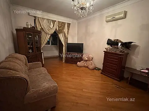 Satılır 3 otaqlı köhnə tikili 60 m²