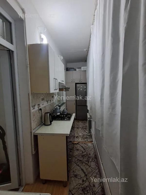 Satılır 2 otaqlı köhnə tikili 55 m²