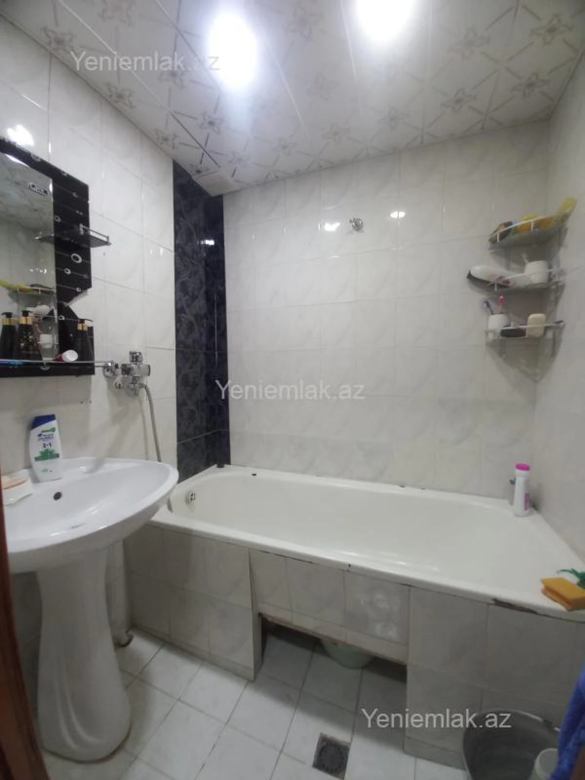 Satılır 3 otaqlı köhnə tikili 68 m²