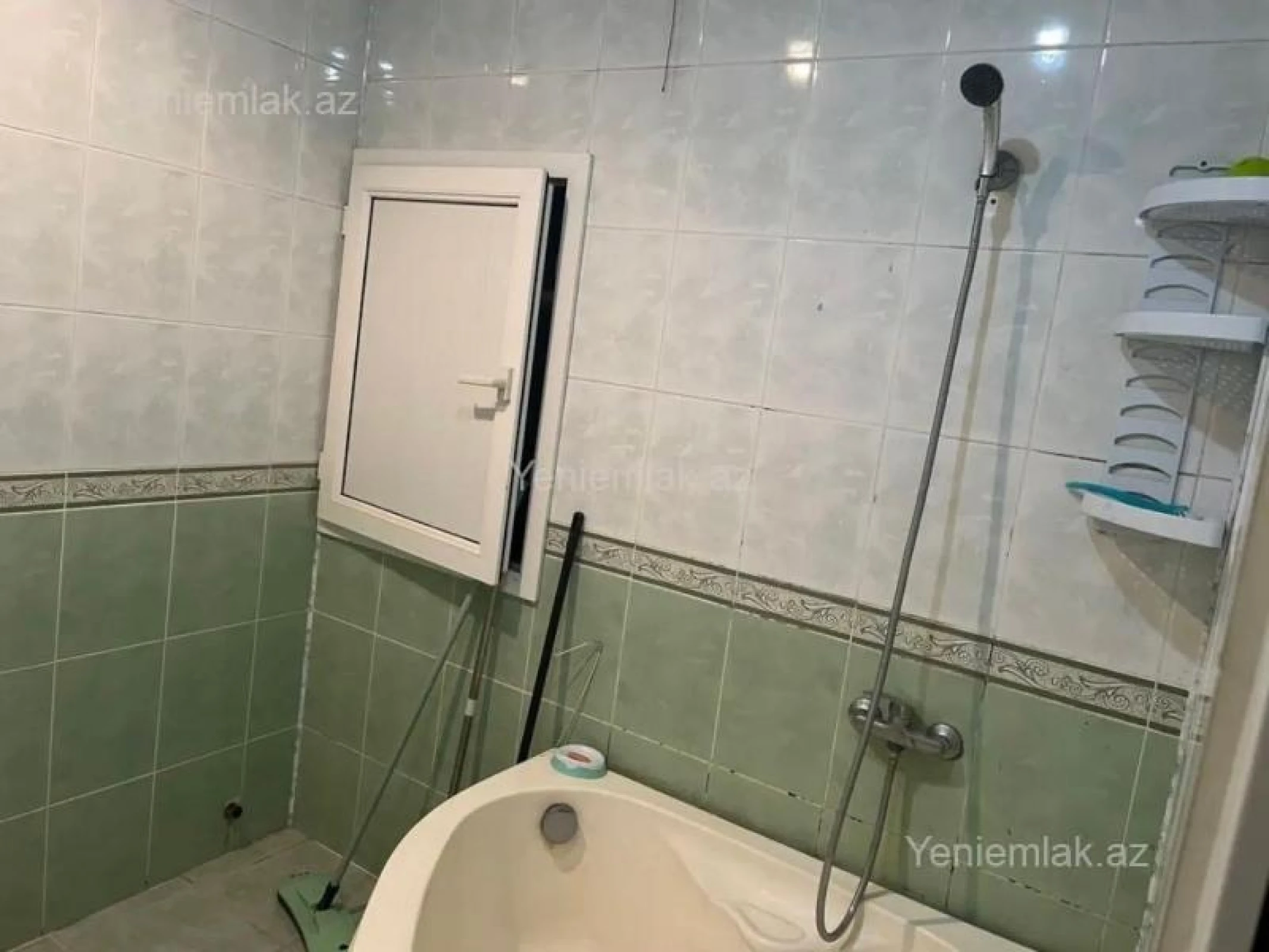 Satılır 2 otaqlı yeni tikili 75 m²