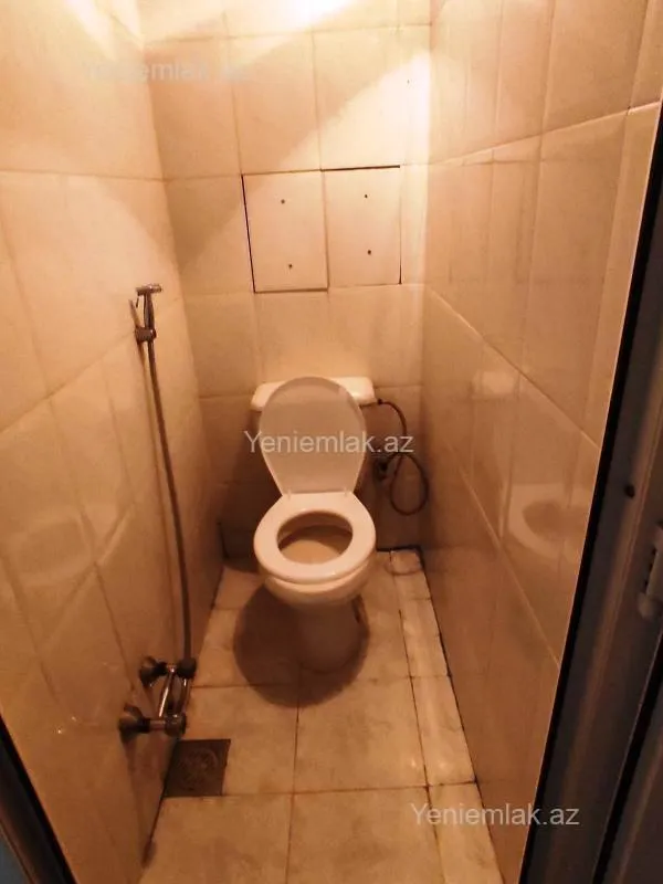 Satılır 3 otaqlı köhnə tikili 70 m²