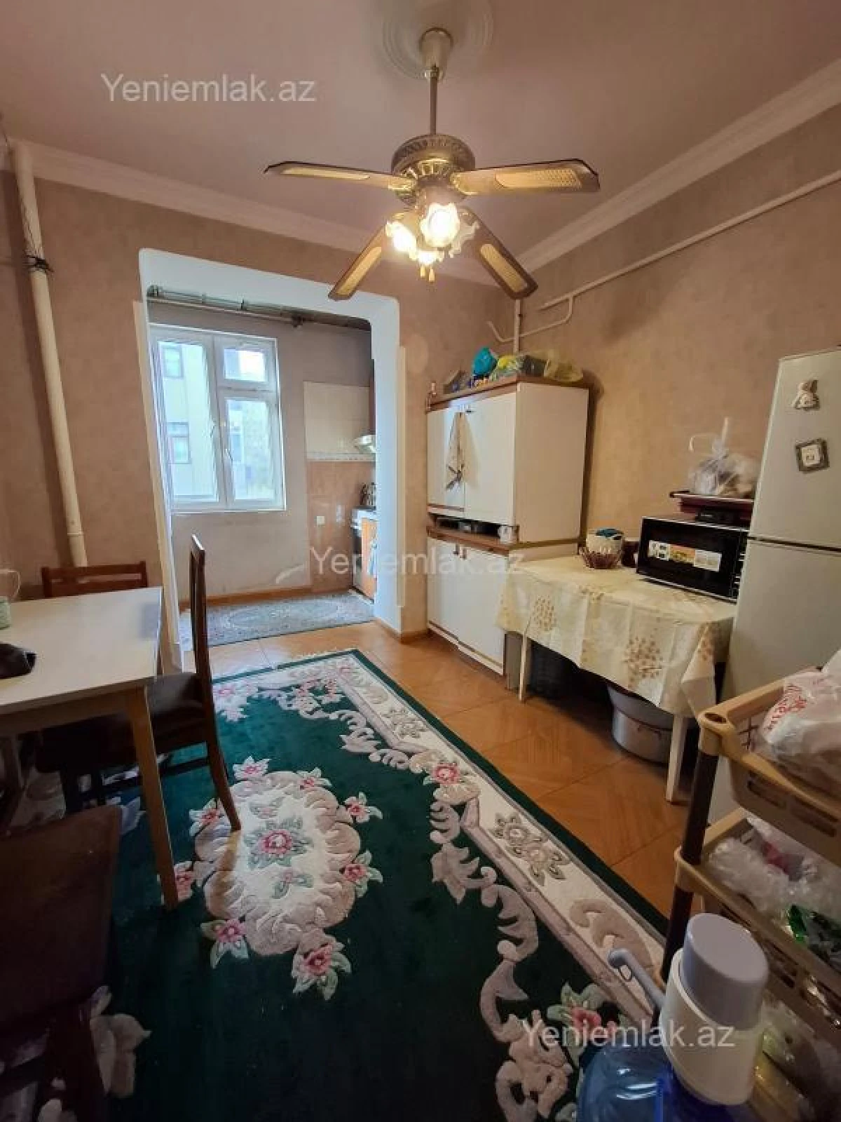 Satılır 2 otaqlı köhnə tikili 60 m²