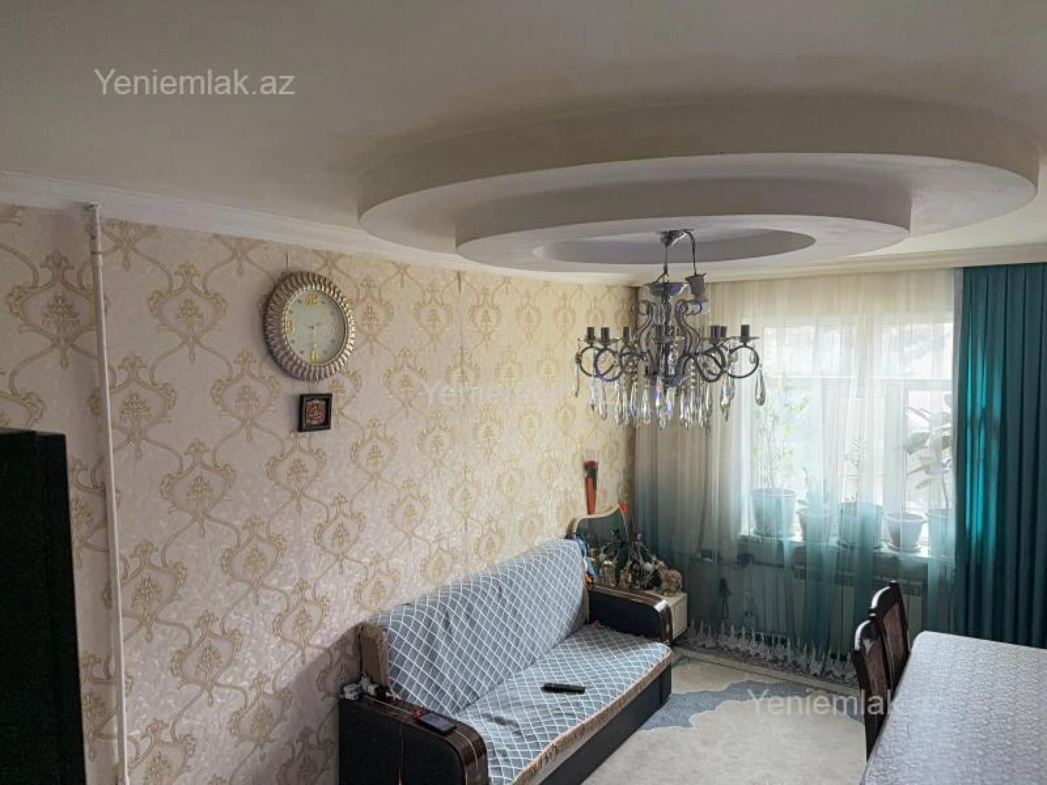 Satılır 2 otaqlı köhnə tikili 65 m²