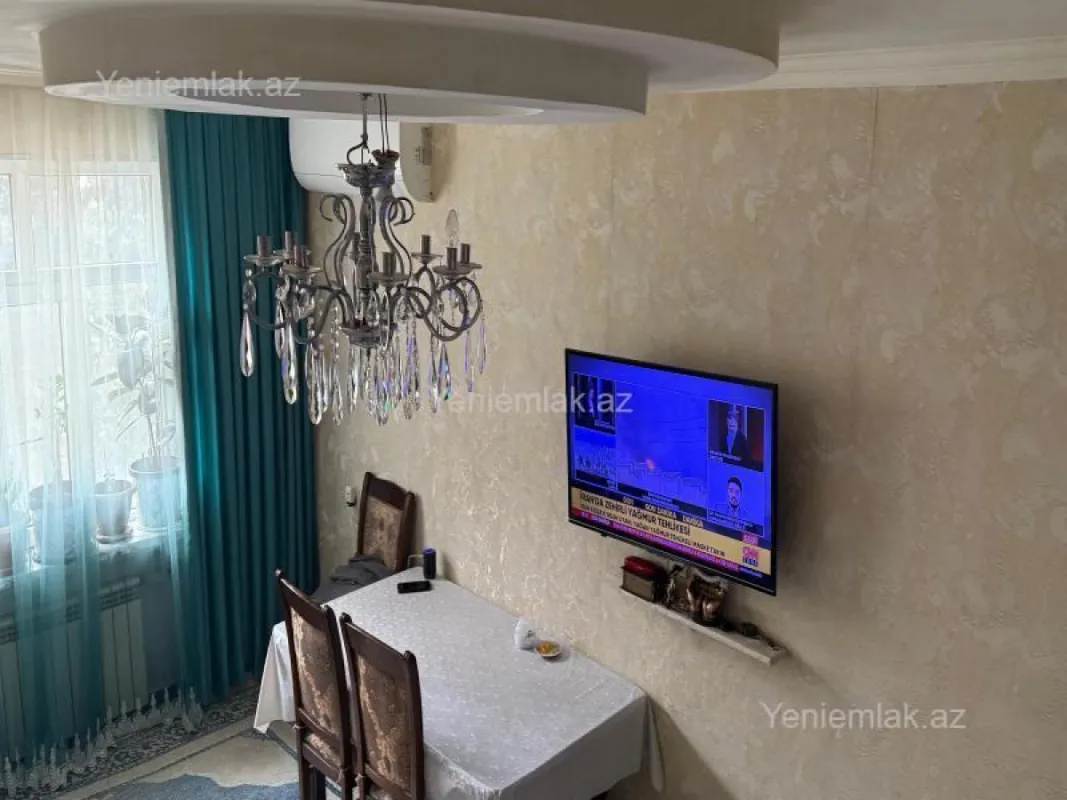 Satılır 2 otaqlı köhnə tikili 65 m²