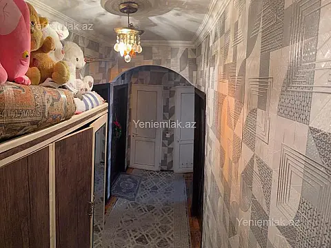 Satılır 2 otaqlı köhnə tikili 65 m²