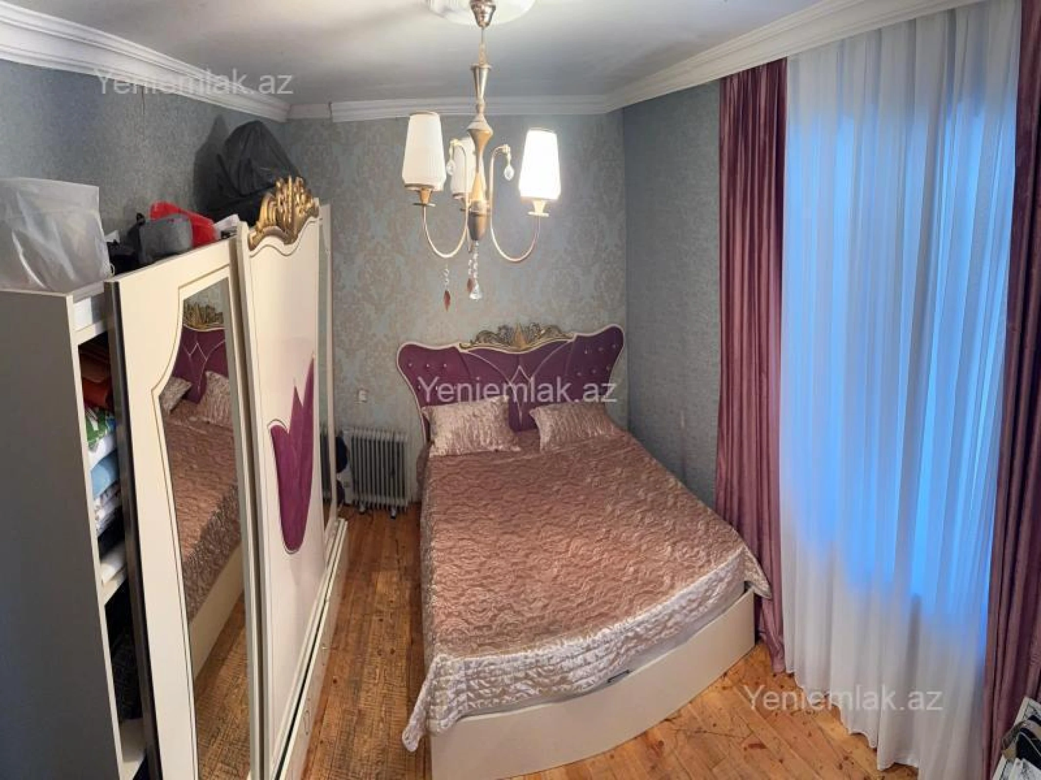 Satılır 2 otaqlı köhnə tikili 65 m²