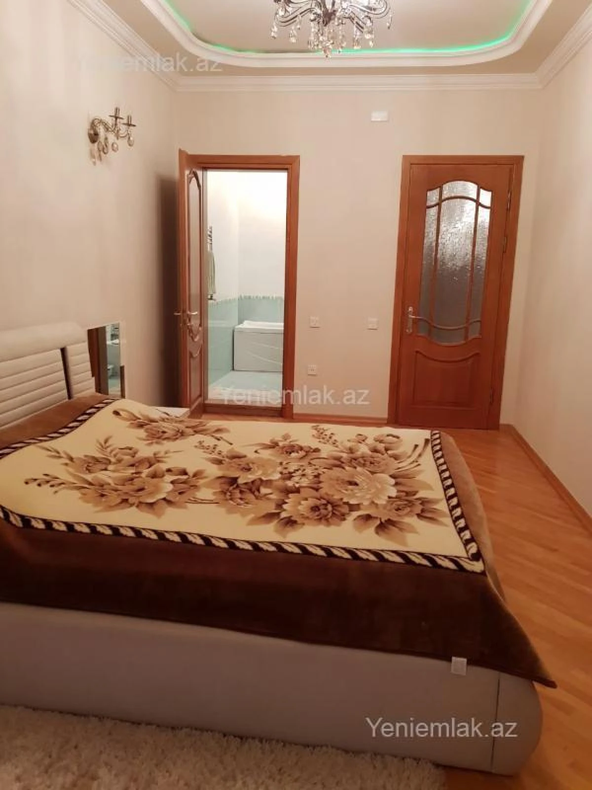 Satılır 3 otaqlı yeni tikili 127 m²