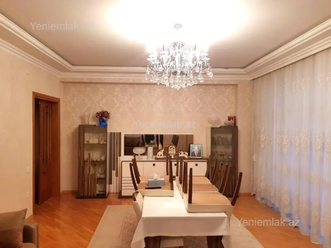 Satılır 3 otaqlı yeni tikili 127 m²