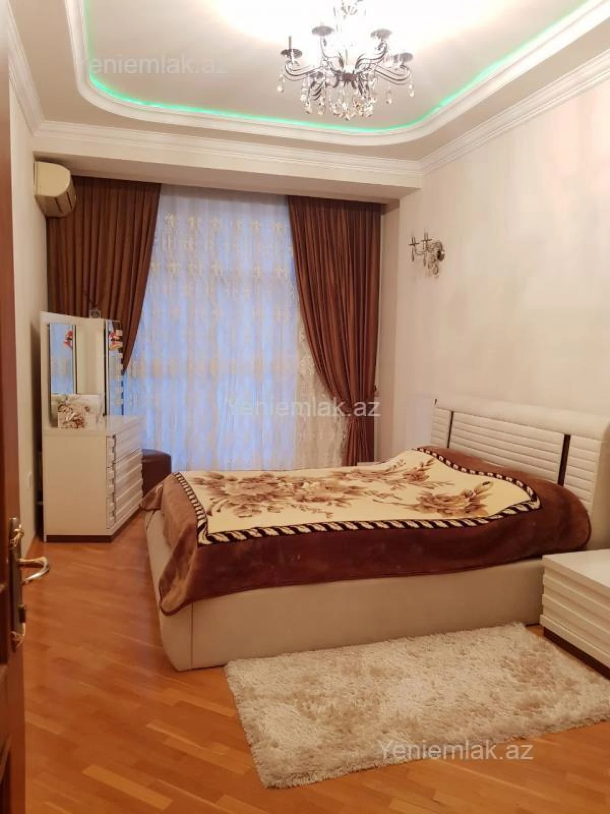 Satılır 3 otaqlı yeni tikili 127 m²