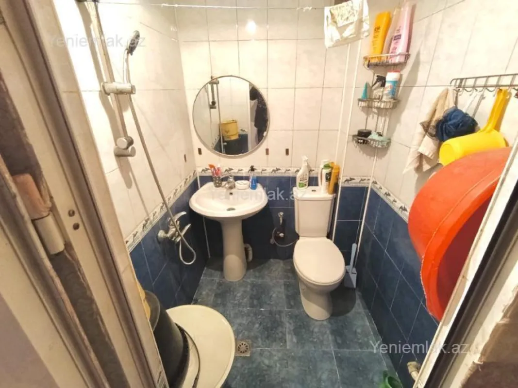 Satılır 1 otaqlı köhnə tikili 30 m²