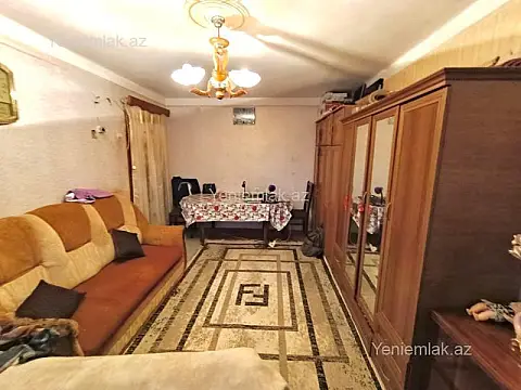 Satılır 1 otaqlı köhnə tikili 30 m²