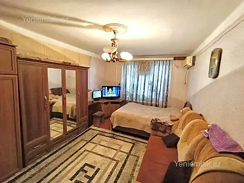 Satılır 1 otaqlı köhnə tikili 30 m²