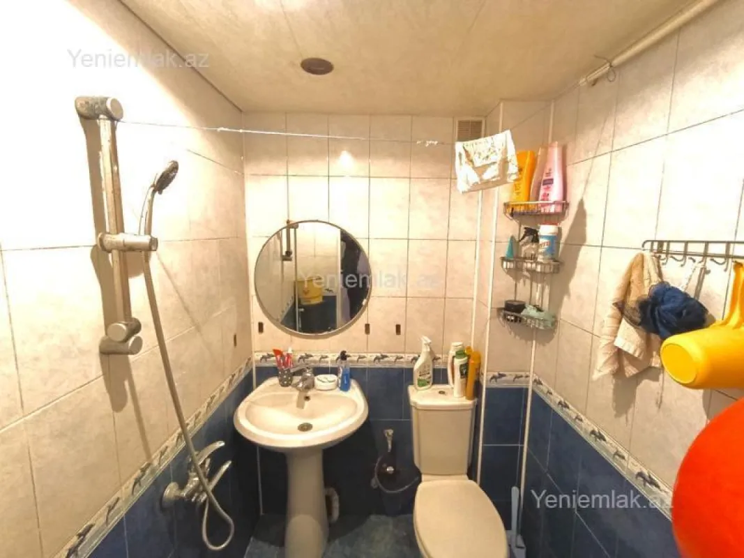 Satılır 1 otaqlı köhnə tikili 30 m²