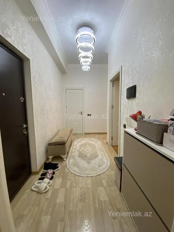 Satılır 2 otaqlı yeni tikili 65 m²