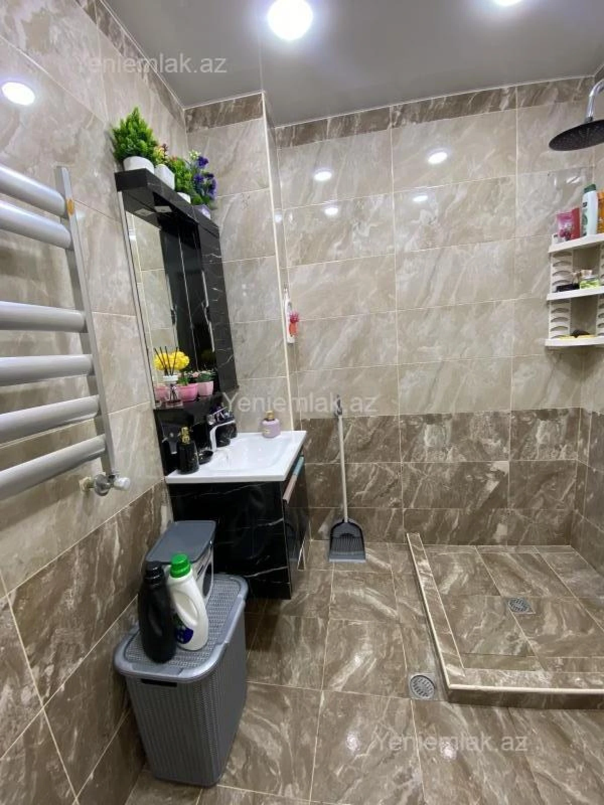 Satılır 2 otaqlı yeni tikili 65 m²
