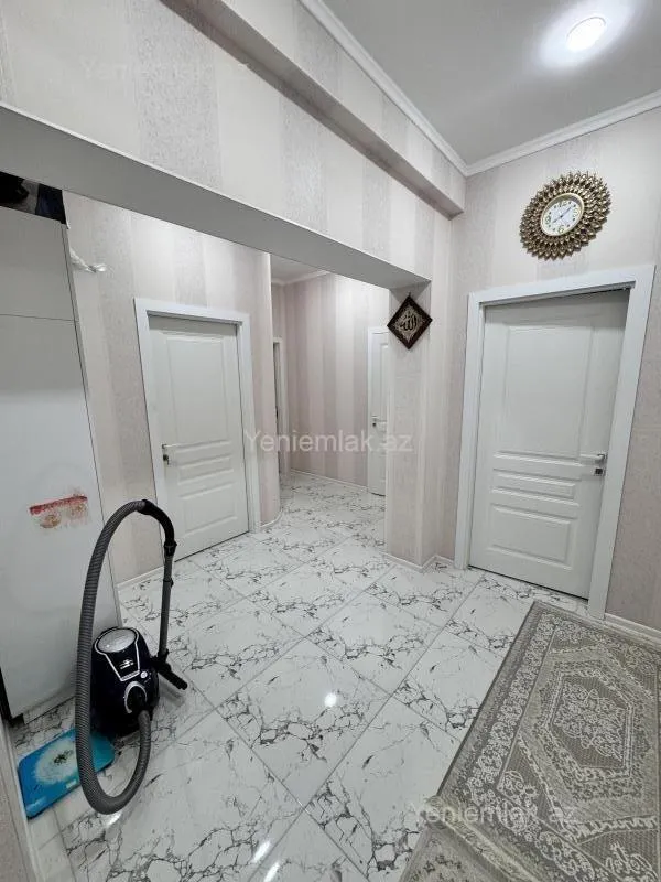 Satılır 3 otaqlı yeni tikili 108 m²