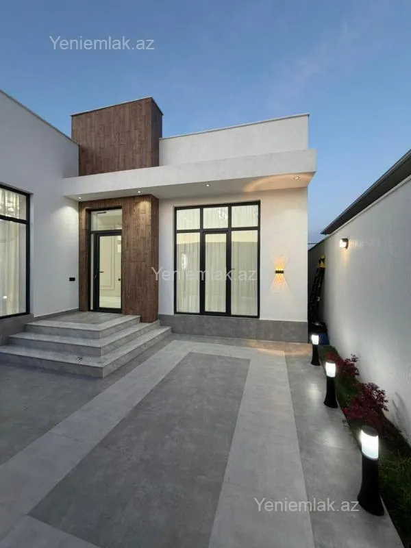 Satılır 4 otaqlı həyət evi 140 m²