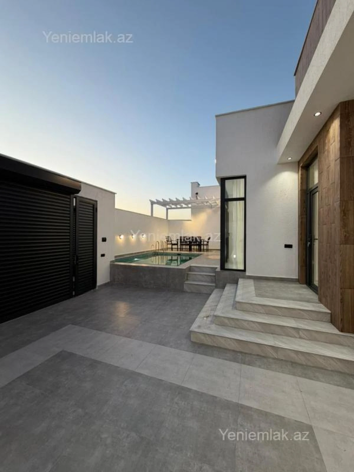 Satılır 4 otaqlı həyət evi 140 m²