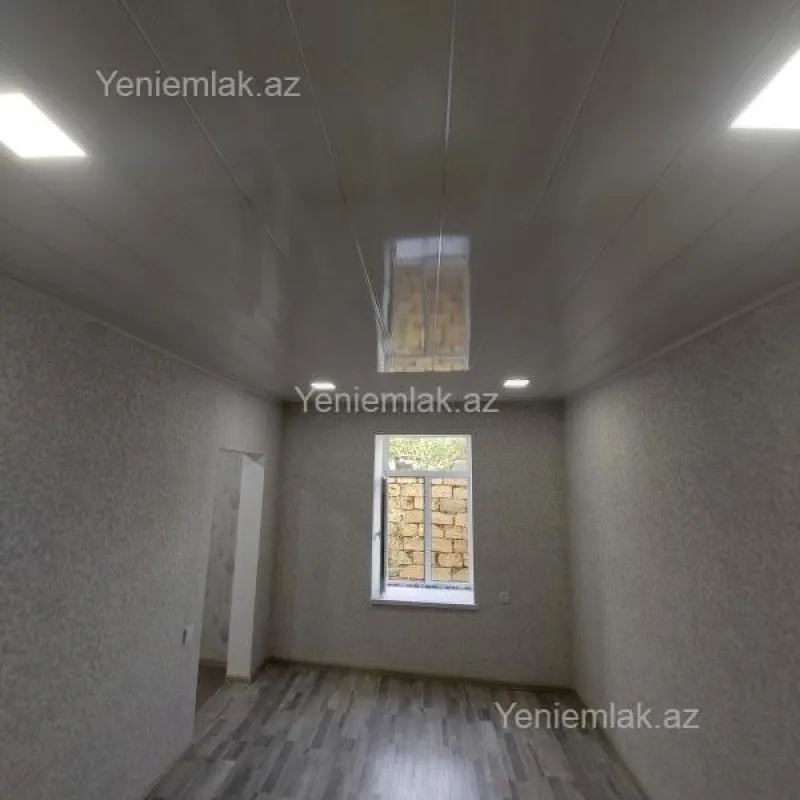 Satılır 5 otaqlı həyət evi 140 m²