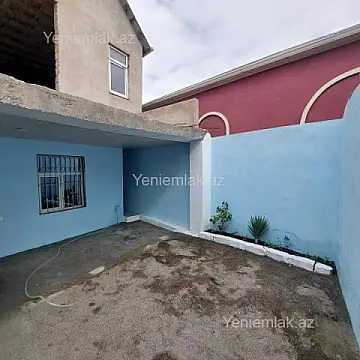 Satılır 5 otaqlı həyət evi 140 m²