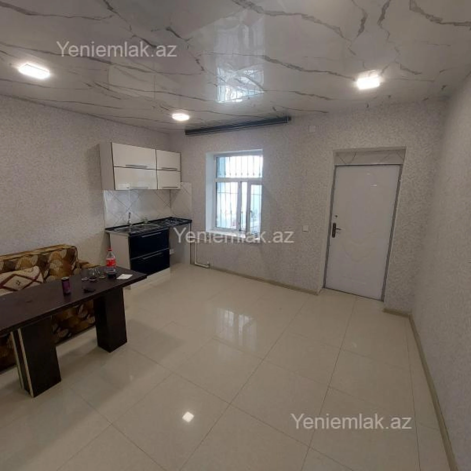Satılır 5 otaqlı həyət evi 140 m²