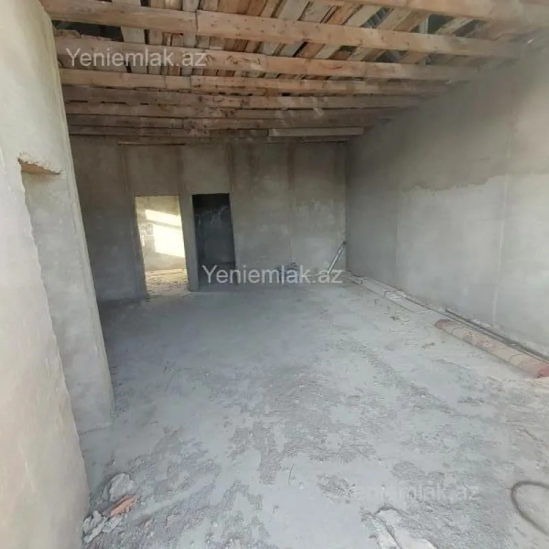 Satılır 5 otaqlı həyət evi 140 m²