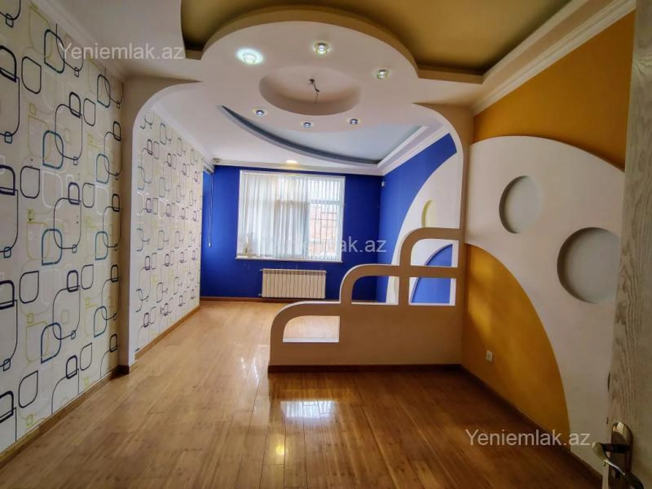 Satılır 3 otaqlı yeni tikili 140 m²