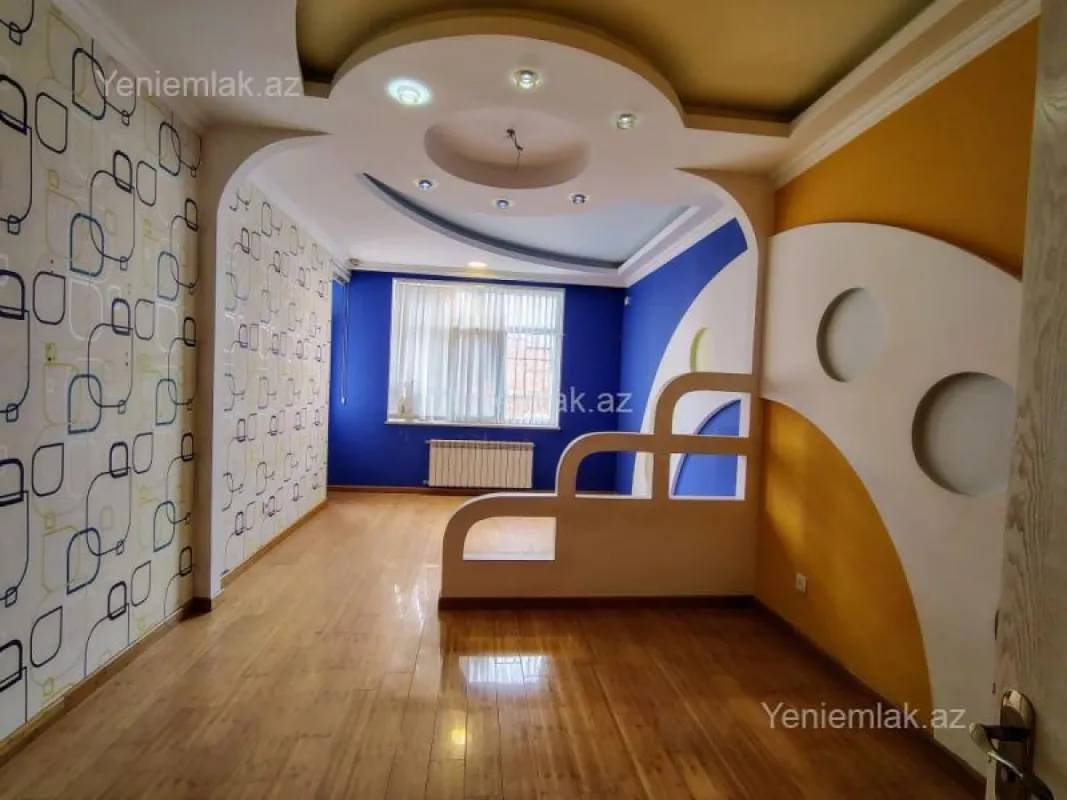 Satılır 3 otaqlı yeni tikili 140 m²