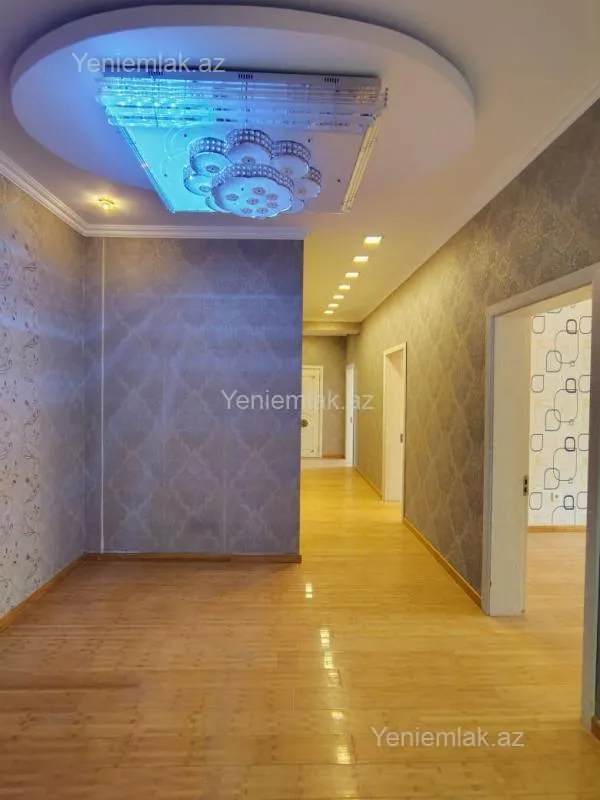 Satılır 3 otaqlı yeni tikili 140 m²