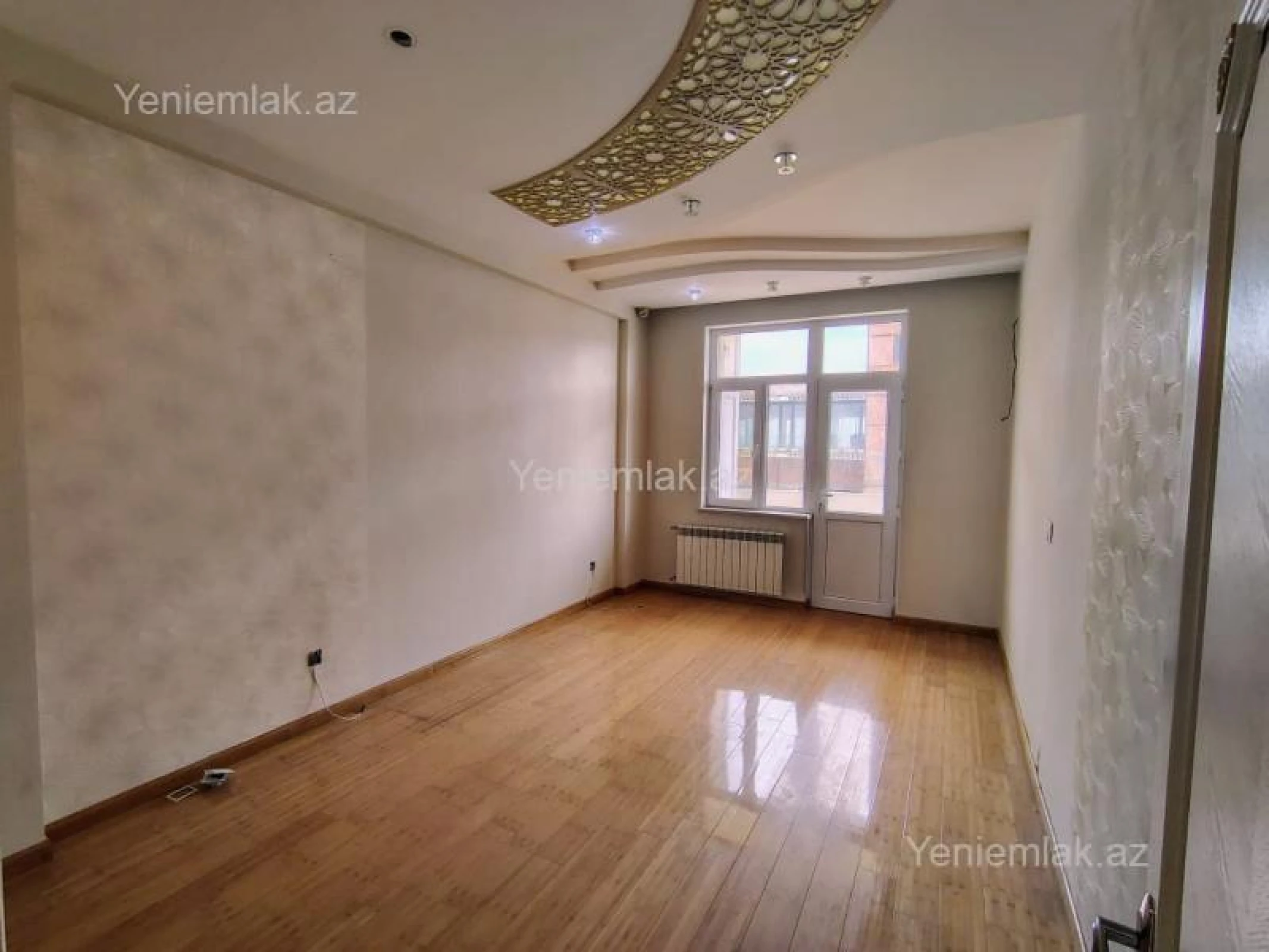 Satılır 3 otaqlı yeni tikili 140 m²