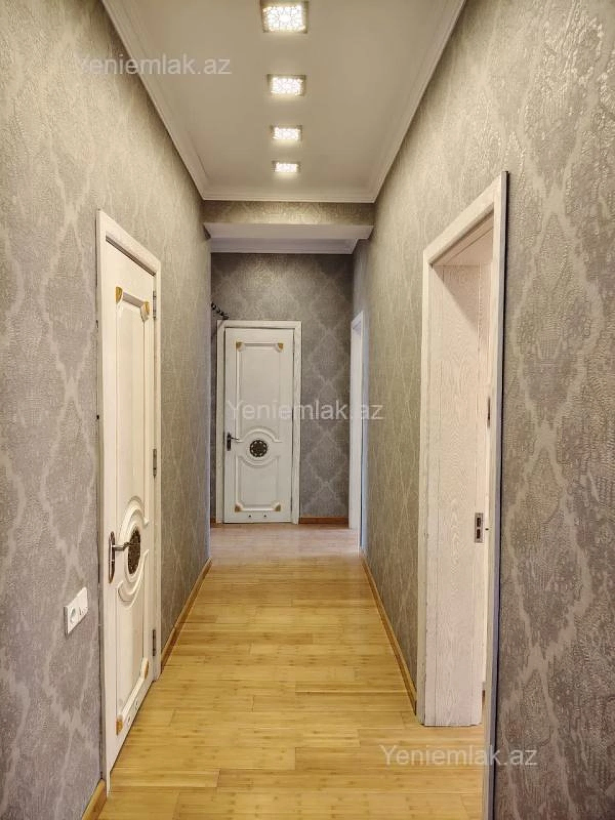 Satılır 3 otaqlı yeni tikili 140 m²