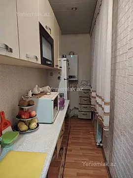 Satılır 2 otaqlı köhnə tikili 55 m²