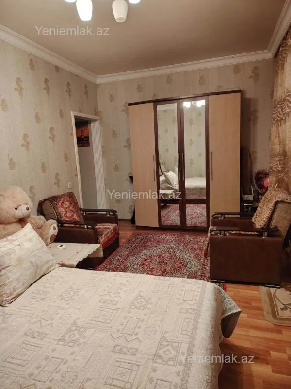 Satılır 2 otaqlı köhnə tikili 55 m²