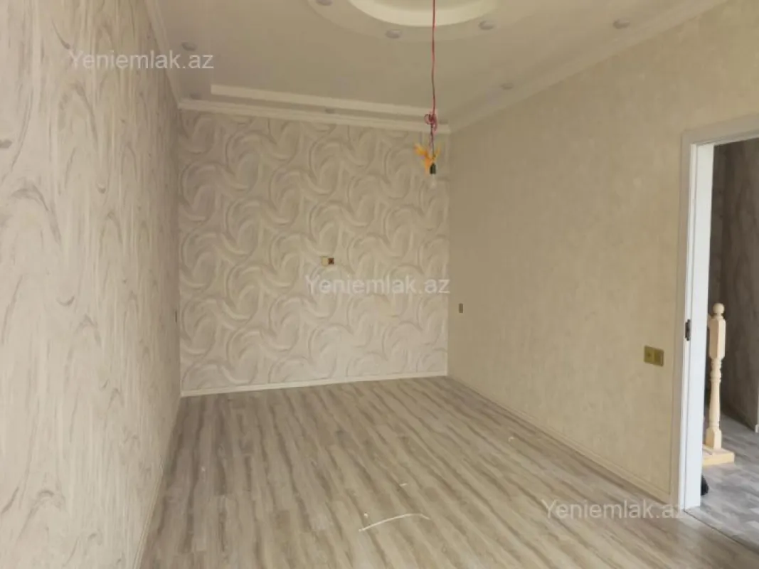 Satılır 4 otaqlı həyət evi 160 m²