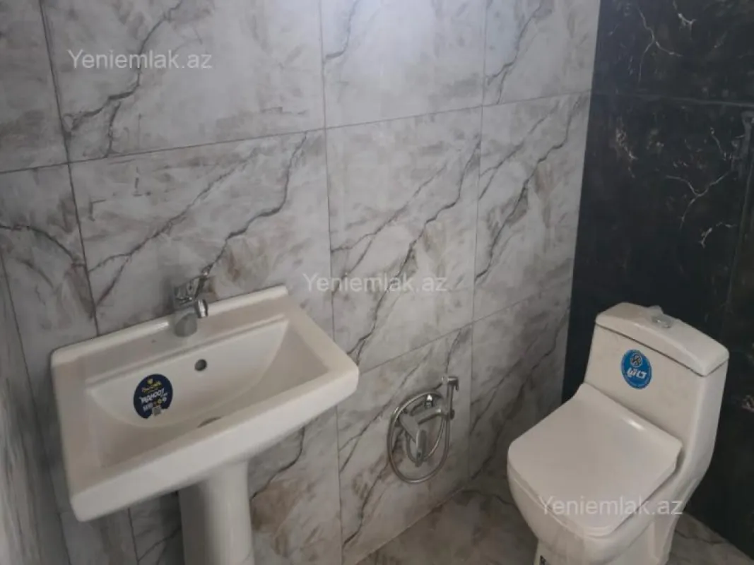 Satılır 4 otaqlı həyət evi 160 m²