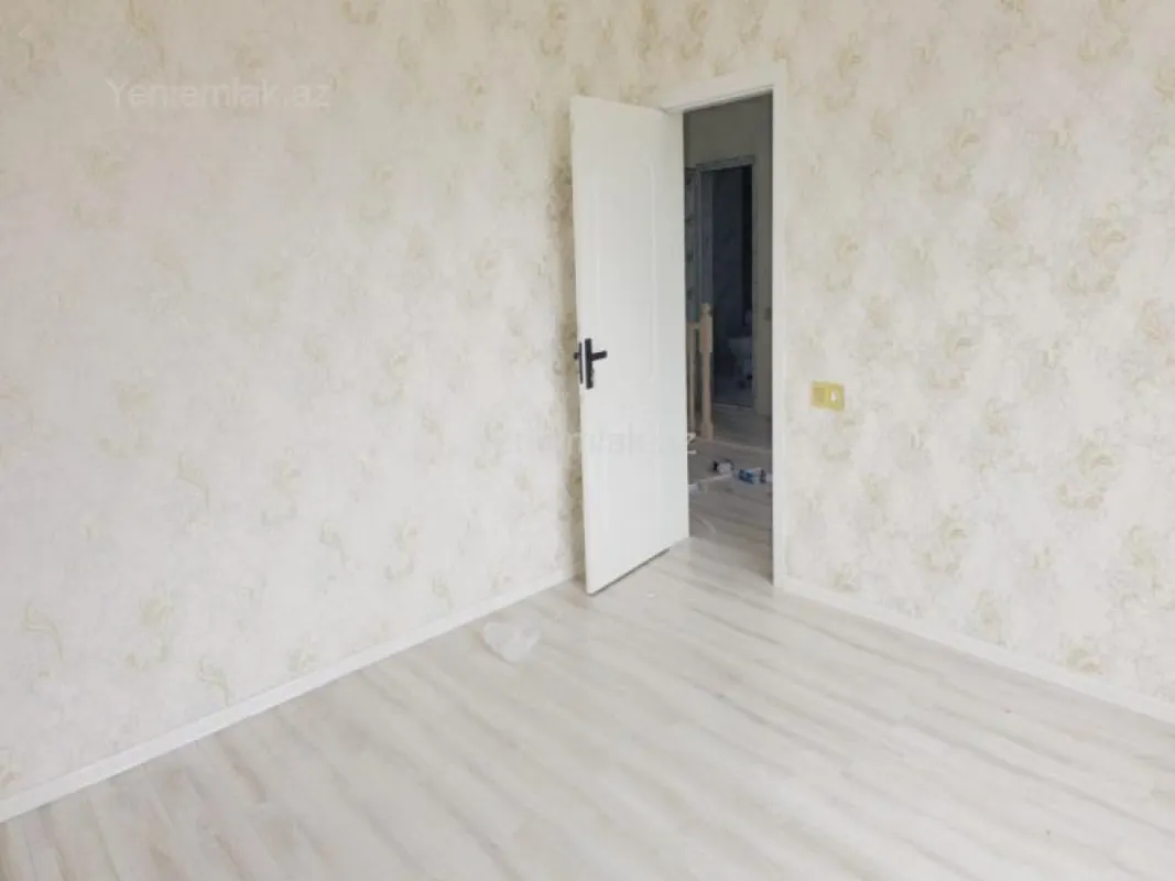 Satılır 4 otaqlı həyət evi 160 m²