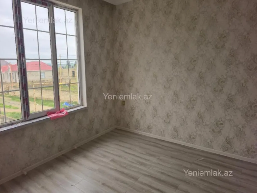 Satılır 4 otaqlı həyət evi 160 m²