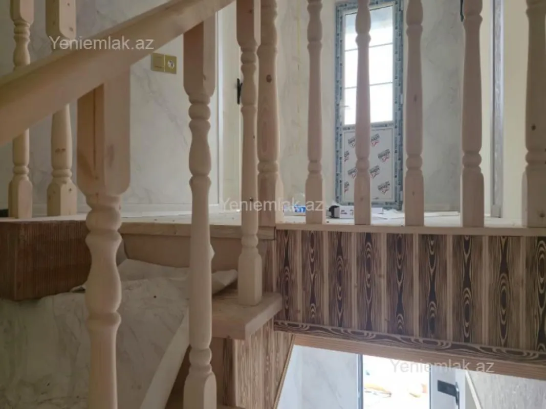 Satılır 4 otaqlı həyət evi 160 m²
