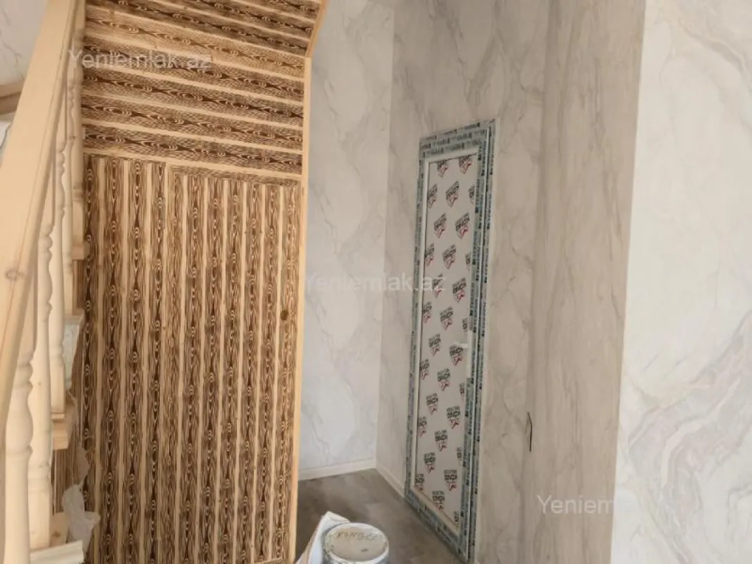 Satılır 4 otaqlı həyət evi 160 m²