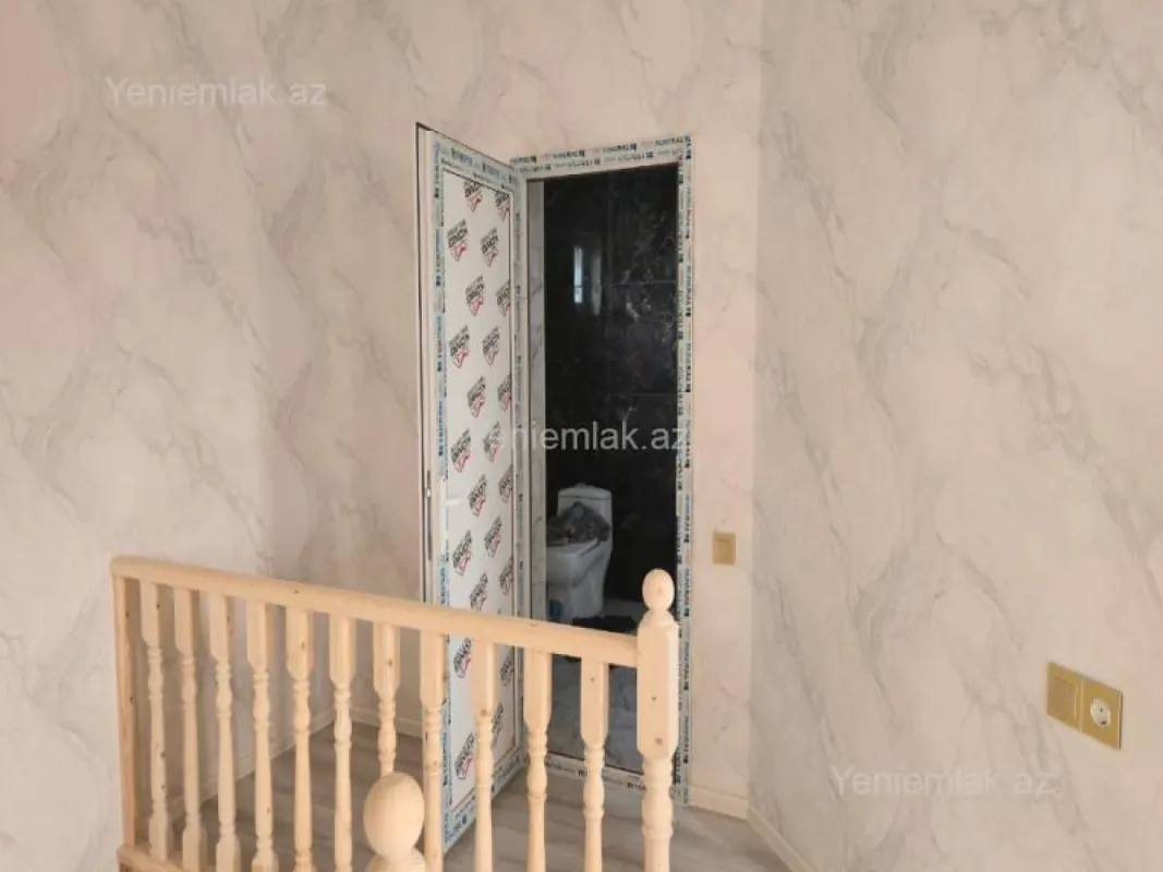 Satılır 4 otaqlı həyət evi 160 m²
