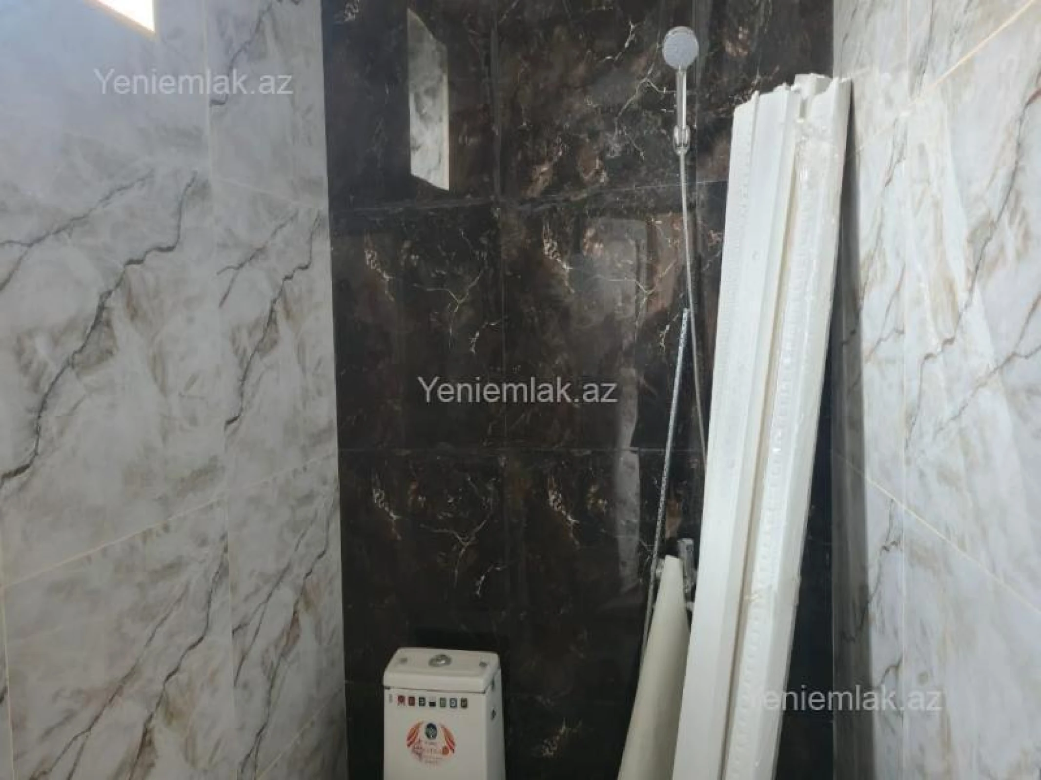 Satılır 4 otaqlı həyət evi 160 m²