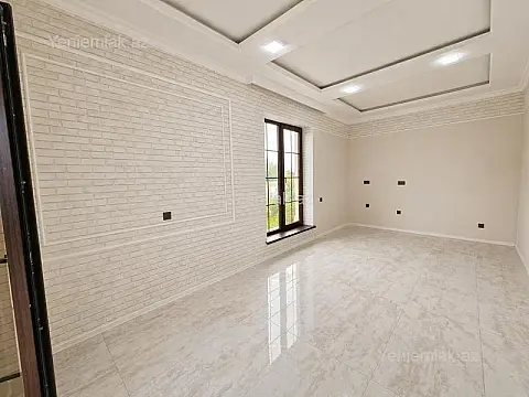 Satılır 11 otaqlı həyət evi 450 m²
